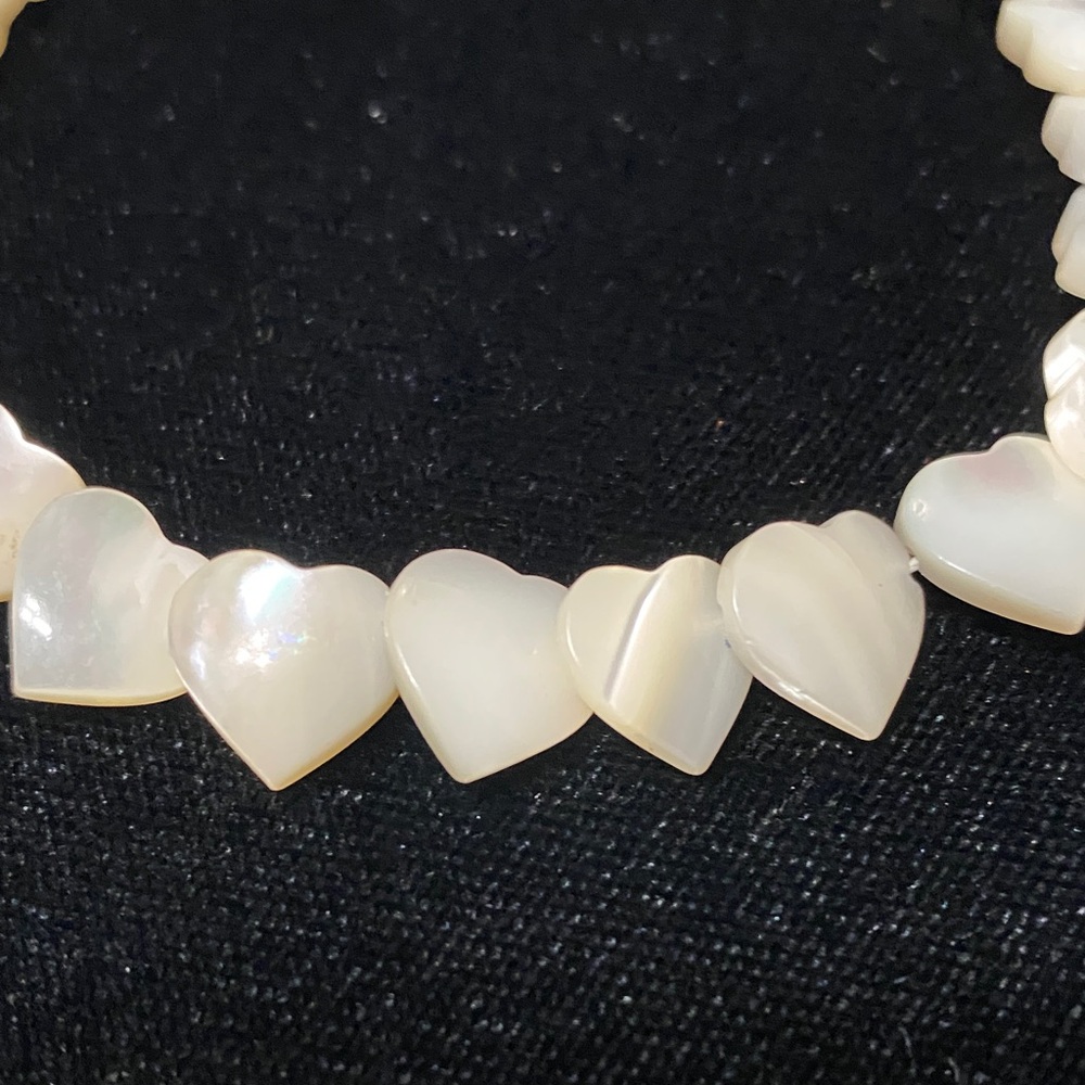 Vintage Mother of pearl Heart Shaped Cream Bracelet - Picture 9 of 16